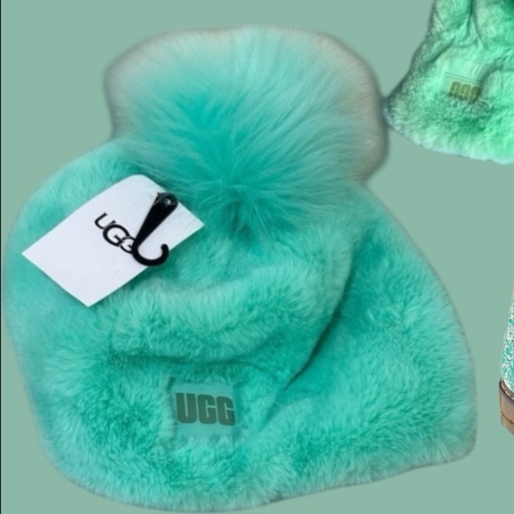 UGG Mint Green Fur Hat and Gloves Set